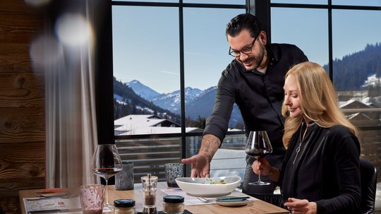 Offene Jobs im Tourismus & der Hotellerie Offene Jobs im Tourismus & der Hotellerie