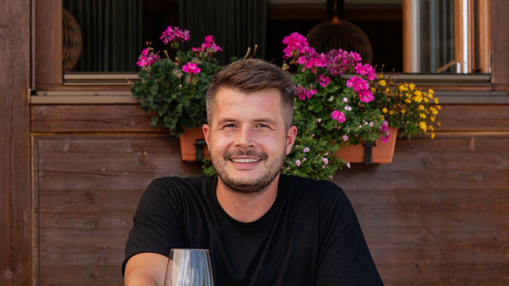 Wer steckt hinter den Lerch Genusswelten? Die Unternehmerfamilie Lerch & Zwicker & Hasieber Wer steckt hinter den Lerch Genusswelten? Die Unternehmerfamilie Lerch & Zwicker & Hasieber